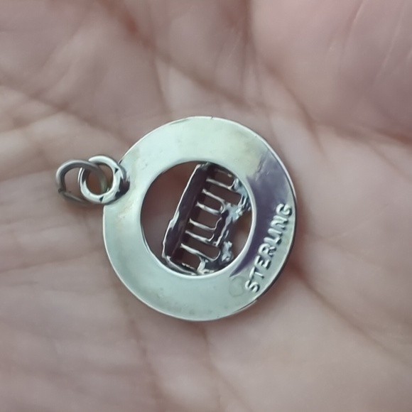 Sterling Silver Vintage San Francisco Cable Car Disc Charm - Picture 3 of 3